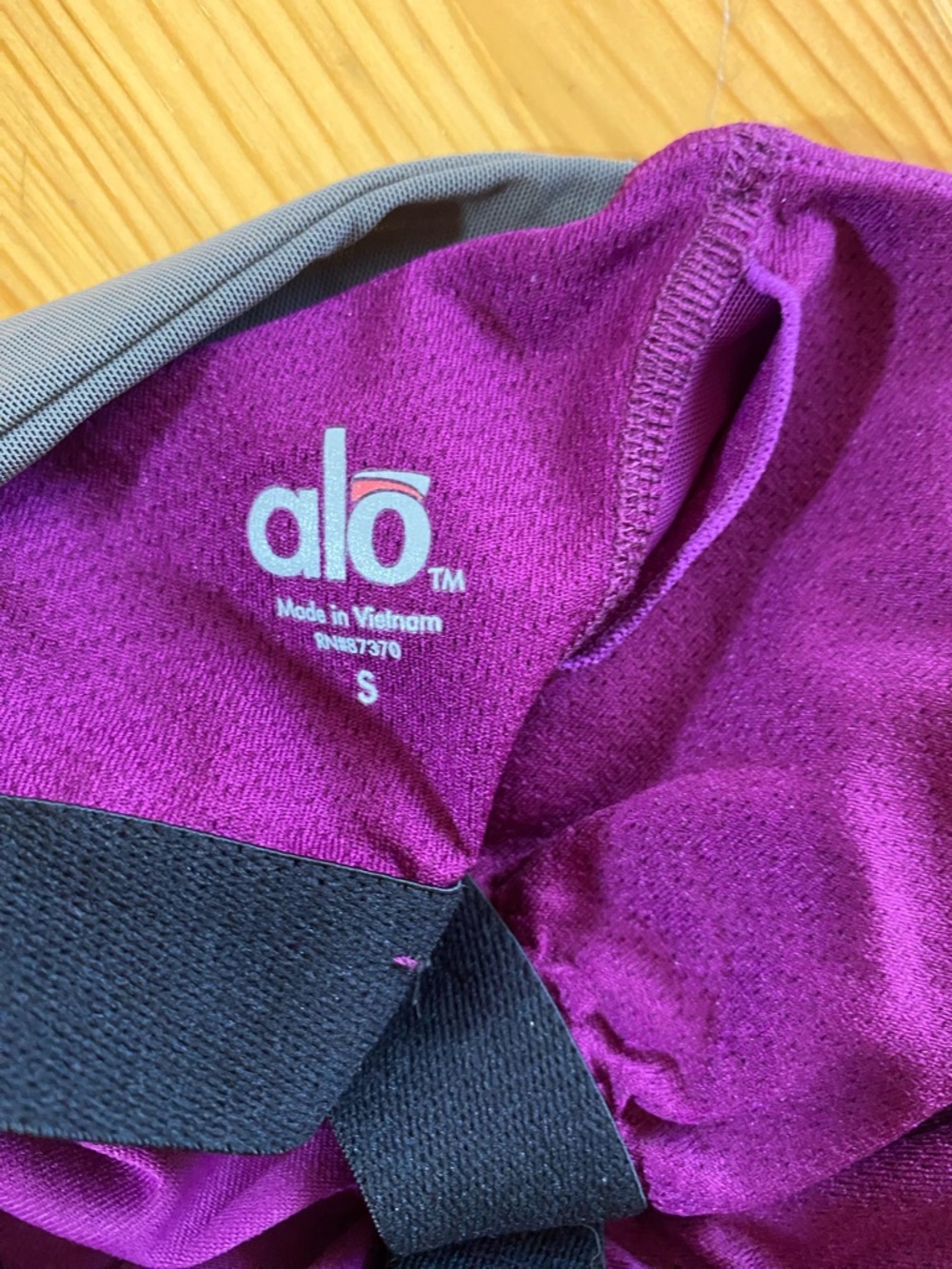 ALO Yoga Racerback Cut Out Tank in Plum Purple and Grey Size Small - Picture 6 of 8